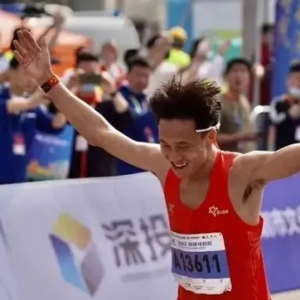 深圳跑起来！深马诞生首个中国选手冠军！