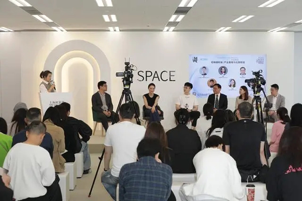 群聊二维码超过200人《qq二维码怎么弄成黑白》