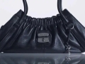 时尚情报｜LVMH业绩下滑，计划10亿美元出售一品牌