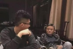 马云：和比尔盖茨聚会吃饭时，坐姿非常的随意，有钱就...