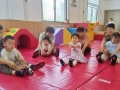 滨州滨城区：彭李街道“向日葵亲子小屋”开展“夏日拂童趣 五彩入童心”活动