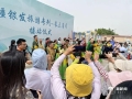 坐着火车畅游新疆 浙江宁波—新疆库车援疆银发旅游专列抵达阿克苏