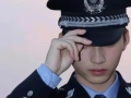 晒出帅气“警服照”交友征婚？别急着动心，这帖子“一眼假”