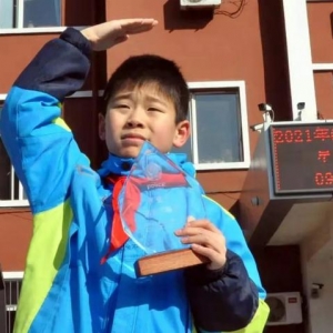 小学生捡到26万元巨款，失主竟否认，还说自己不差钱！啥情况？ ... ... ...