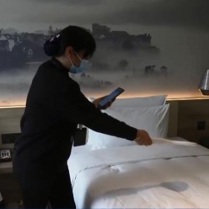 这些酒店床品、抹布装上“神器”！混擦马桶就会“报警”→ ... ... ...