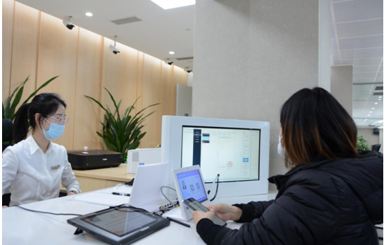全市首个！两江新区推行企业电子印章应用