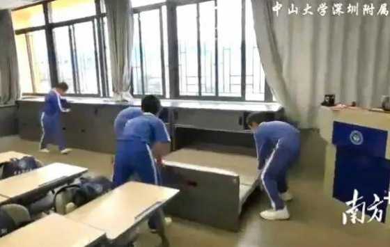 广东一小学设“神奇午休床”，网友：请全国推广