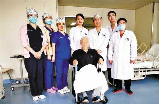 兰大一院ECMO成功救治88岁急性心梗心源性休克患者