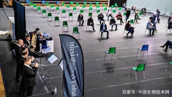 丹麦政府已放弃阿斯利康和强生新冠疫苗 但开始向志愿者开放接种 ... ...