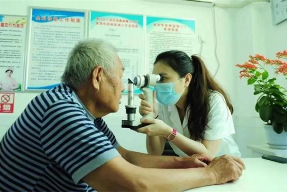 泰安市中心医院走进上高街道桑家疃社区开展健康公益行活动 ... ...