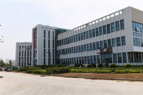 威海南海新区全面推动重点项目建设提速提效