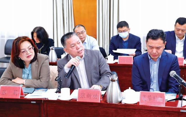 让新区企业家站上高质量发展“C位”