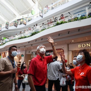 新加坡去年新增人口较上年略有减少 李显龙鼓励公民“开枝散叶” ...