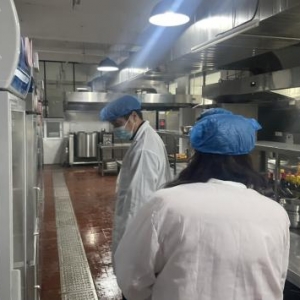 江西省宜春市宜阳新区开展护校行动