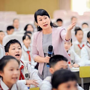 培育乡村教育的火种，为党育人“臻”心不改