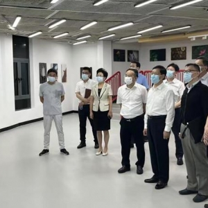 上海义务教育学校普遍建立作业管理办法和作业公示制度，努力落实作业增效减负 ...