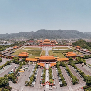 6000余人留守横店过年，群演拿三倍工资，在当地买房、日入过千元 ...