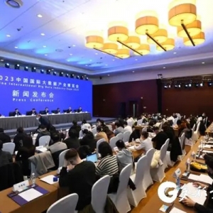 我国已建成全球最大的光纤网络 千兆网覆盖超5亿户家庭