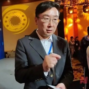首批因AI失业的人来了：有公司直接裁掉一半人！知名导演：AI用15秒做的，比专业公司一 ...