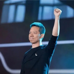 贾跃亭的数字人生：一个网管，三个老婆，三次逆袭