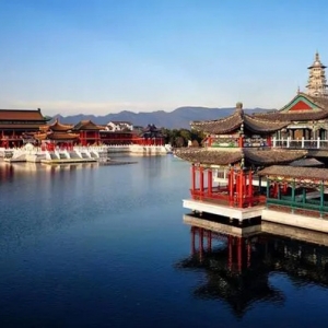 中国最成功的人造景区，5A级，曾出镜百部影视剧