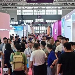 深圳国际服装供应链博览会吸引眼球