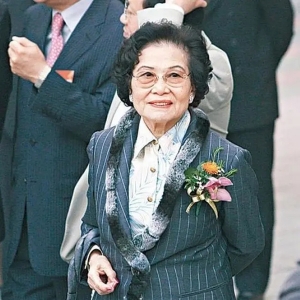 94岁邝肖卿成为中国女首富 中国最有钱的女人都是谁？盘点历任中国女首富