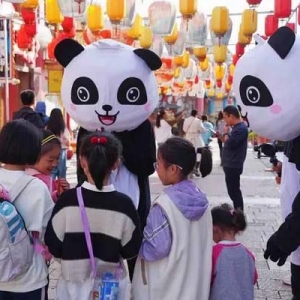 全城“升温” 成都人出门“抢太阳”