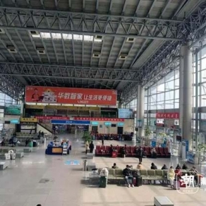 高铁时代的春运，谁还在坐大巴车返乡过年