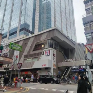 香港撤辣一周实探：楼市极速反弹，趁“开发商来不及涨价”有人狂扫多套，专家：政策果断稳楼市立竿见影