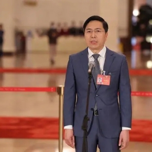 朱松纯委员：通用人工智能是新质生产力的典型代表