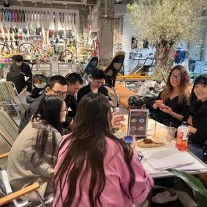 咖啡遇上戏剧（二）｜新的艺术尝试，让年轻演员获得更大生存空间