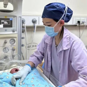 国际助产士日｜一妇婴李婷：产房里的每一句温柔鼓励，都是对孕妈妈最好的激励