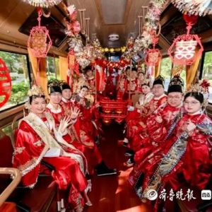践行文明婚俗新礼仪，30对新青岛人举办中式集体婚礼