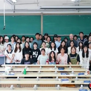 满满仪式感，“走心”又“暖心”！青岛理工大学为退休教师举办“最后一课”荣休仪式