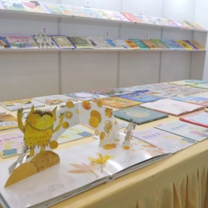 让“开卷”有益身心，上海儿童健康展开幕