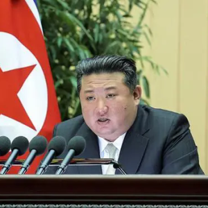 金正恩：完成战争准备，刻不容缓！
