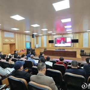 娄底市教育局积极参与教育部第十一个国家宪法日“宪法晨读”活动