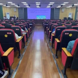 开阳县妇幼保健院青春期心理健康宣讲活动走进校园