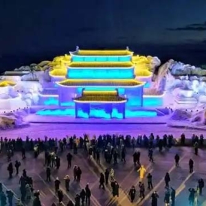 还原《盗墓笔记》场景 长白山“云顶天宫”正式对游客开放