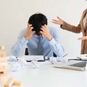 “赵露思被打”上热搜！可以对哪些“职场PUA”说“不”？