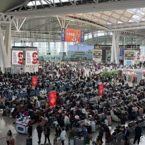 今年春运广铁预计发送旅客7450万人次 春节前日均开行旅客列车2027对