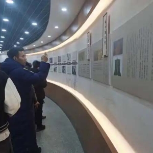 冰雪里的辽宁丨辽阳“小袜子”为什么织出“大产业”？