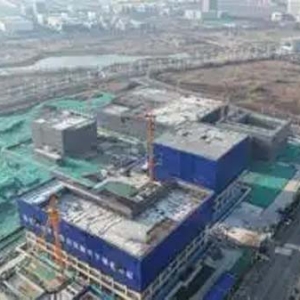 武汉移动通信基地项目主体结构全面封顶