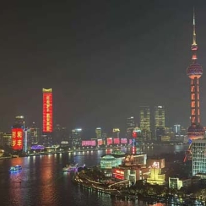 春节期间，上海景观照明开启重大活动模式
