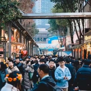 活力成都年 万千气象新｜双语导览服务提供便利 春节东郊记忆很“暖”