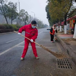 贵安新区：1100余名环卫工人春节在岗 切实保障城市洁净美