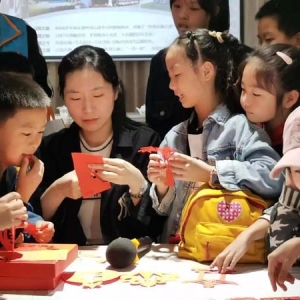 湖州查理思“剪”中求变：年轻的表达，让剪纸更时尚