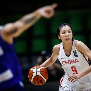 曾经公认为中国女篮第一美女，结婚生子后35岁的她重返WCBA