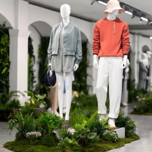 UNIQLO：C系列上新，首推男装，2025财年第一季度优衣库母公司收益同比增10.4%